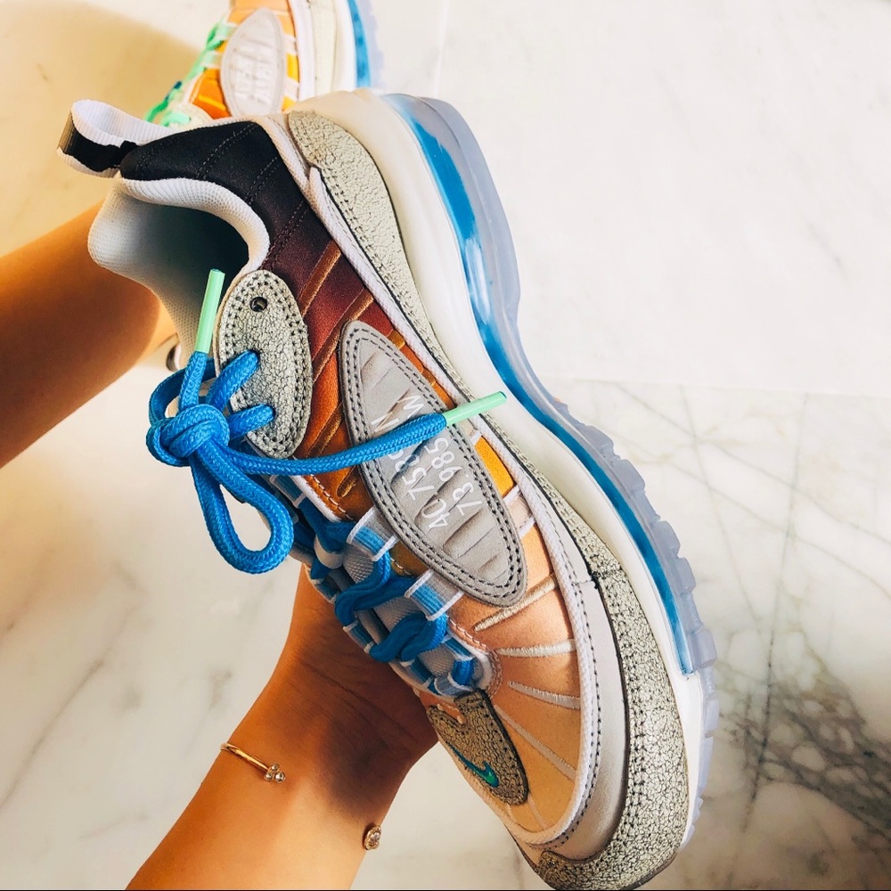 Air max 98 NYC, London, Soeul, Paris, Toyko( Rare) - Picture 6 of 8